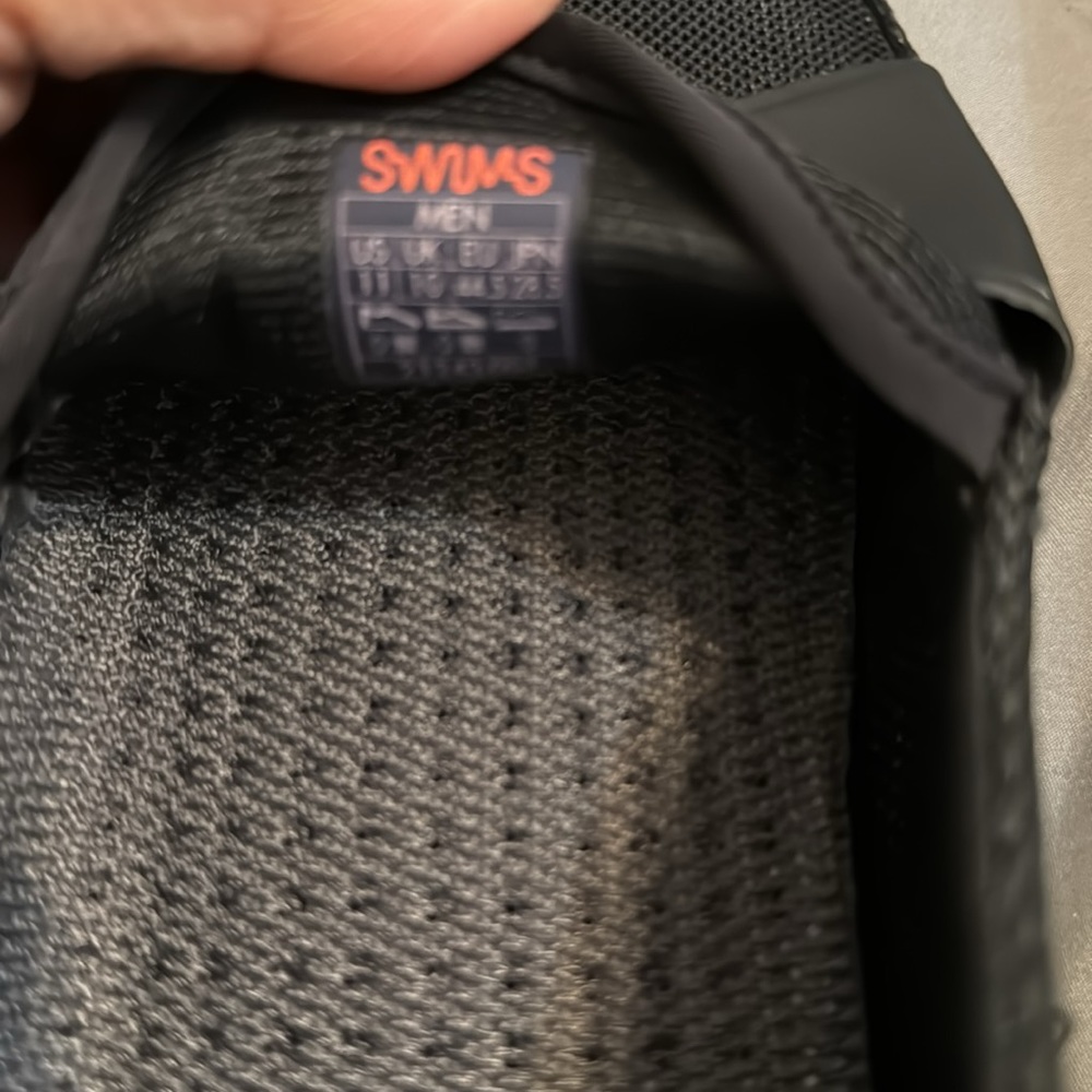 Swims Breeze Men’s size 11 - Picture 7 of 7